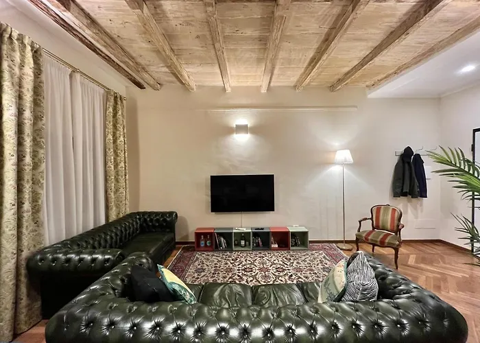 Lovely 1 Bedroom Nearby Piazza Maggiore 아파트 볼로냐