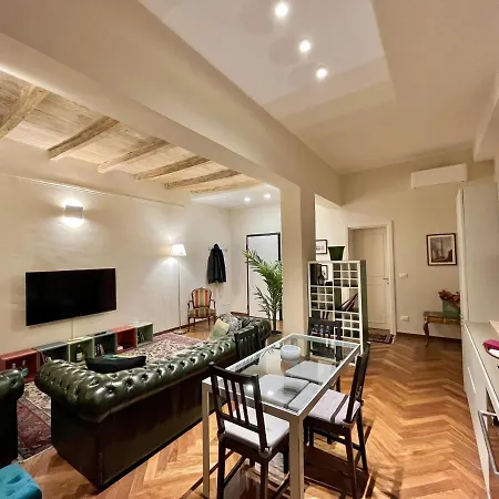 Lovely 1 Bedroom Nearby Piazza Maggiore Apartment *